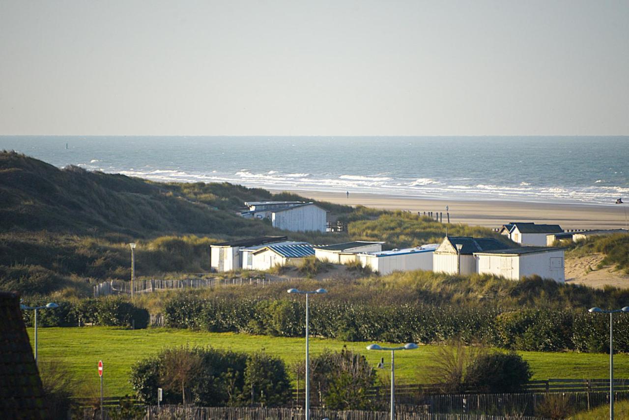 Le Bord De Mer Calais Exteriör bild